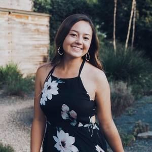 Meet your Posher, Nicole